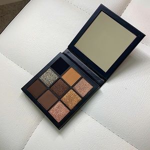 Huda Beauty Smokey Obsessions Eyeshadow Palette
